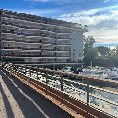 1 Bedroom - Siagne River View Apartman