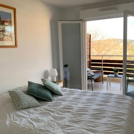 1 Bedroom - Siagne River View Апартаменты